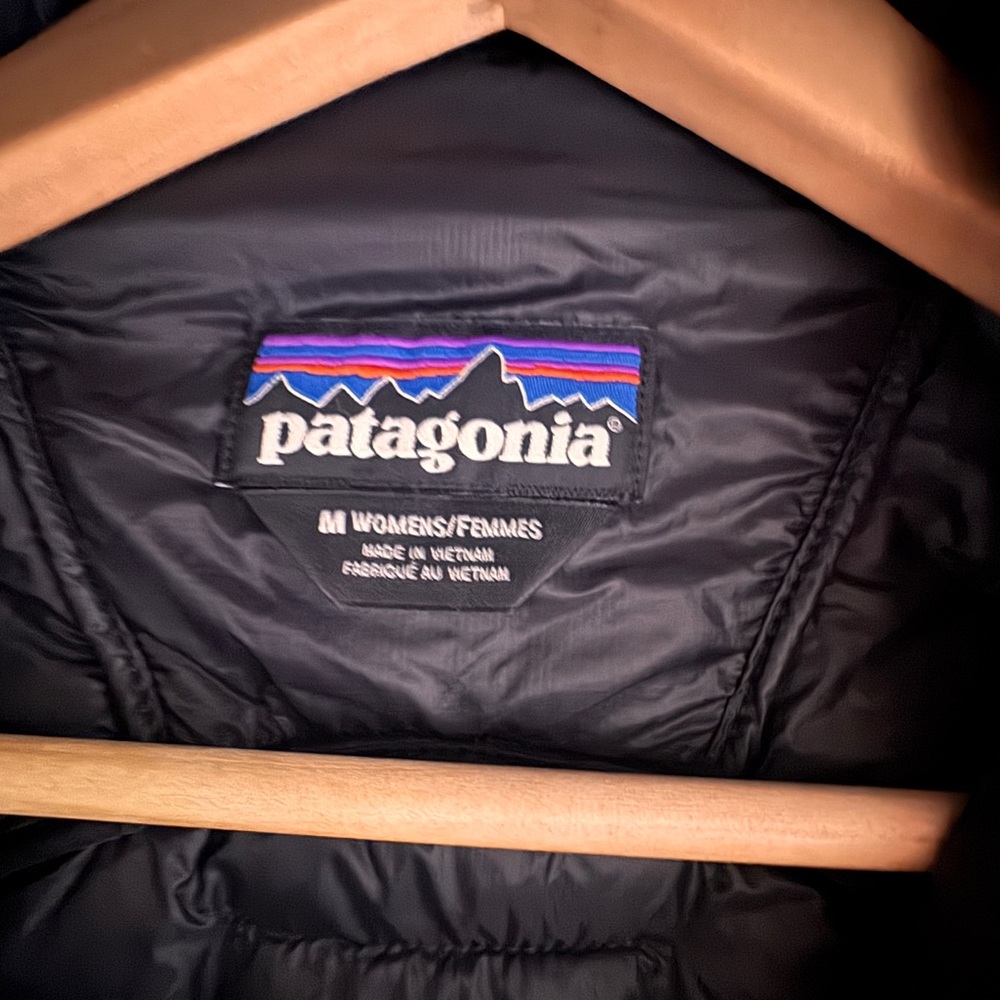 Women's Black Medium Patagonia Hi-Loft Down Hoody Puffer Full Zip Black Jacket! - Picture 5 of 6